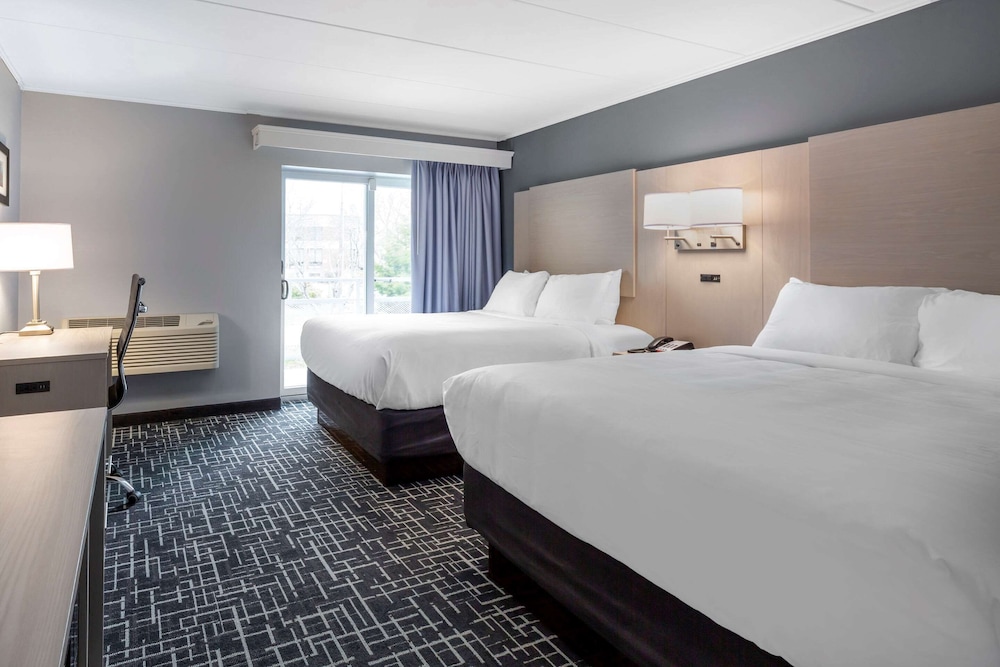 comfort inn hyannis cape cod