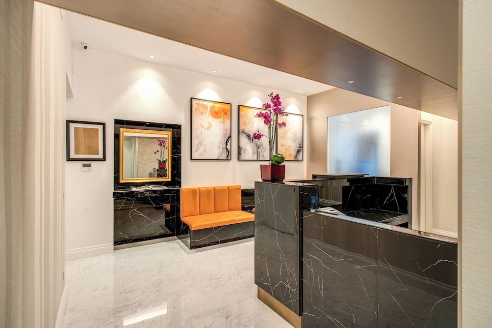 babuino palace and suites