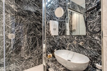 babuino palace and suites