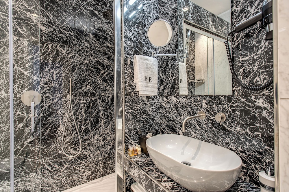 babuino palace and suites