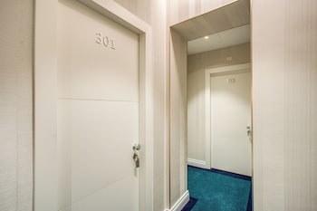 babuino palace and suites