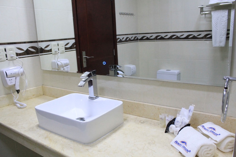 howard johnson by wyndham ciudad del este