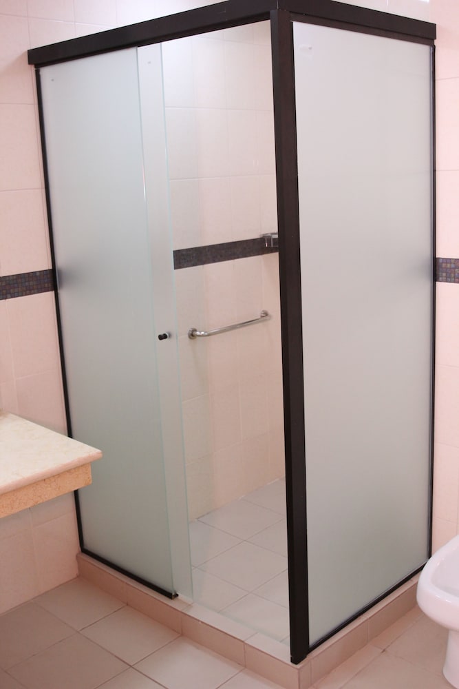 howard johnson by wyndham ciudad del este