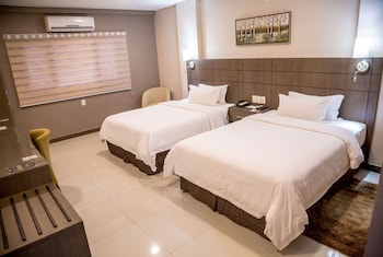 howard johnson by wyndham ciudad del este