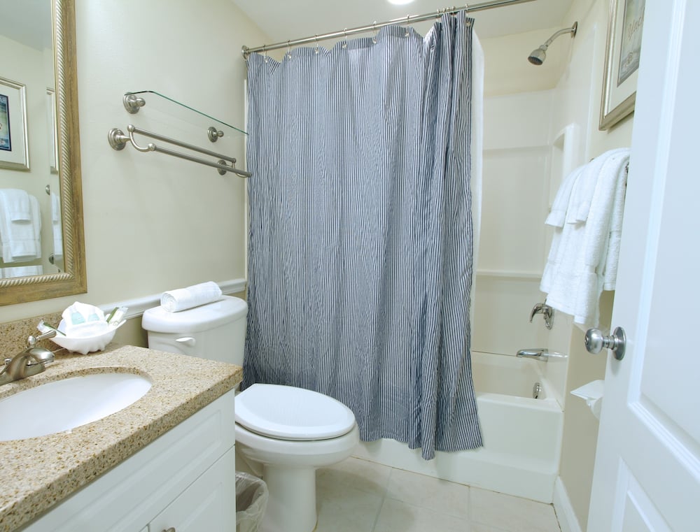 The Cove At Yarmouth,In West Yarmouth (Yarmouth),3 star