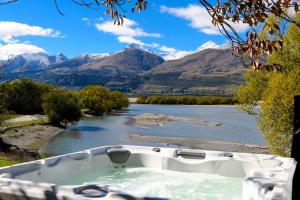 Ecoscapes,Kinloch>>Glenorchy,5 star