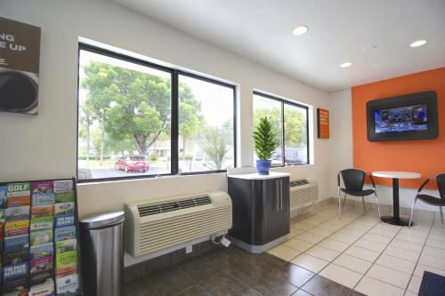 Motel 6 Lantana, Fl,Manalapan>>Lantana,2 star