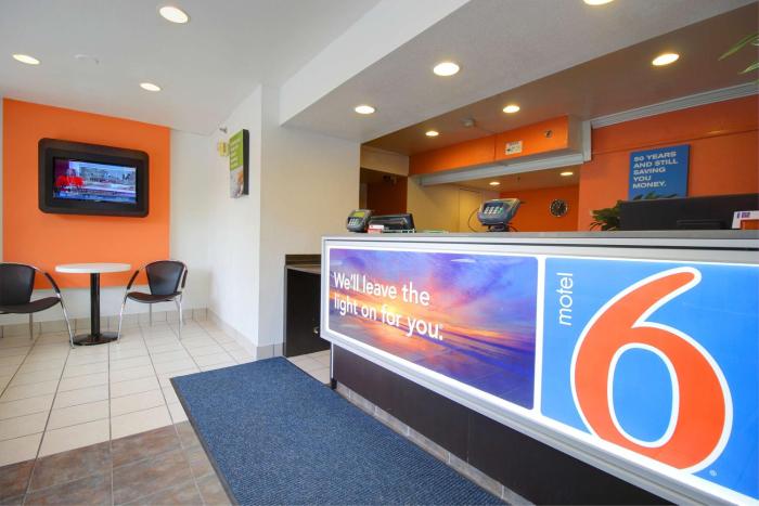 motel 6 lantana fl