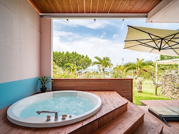 the beach terrace hotel ao ishigaki