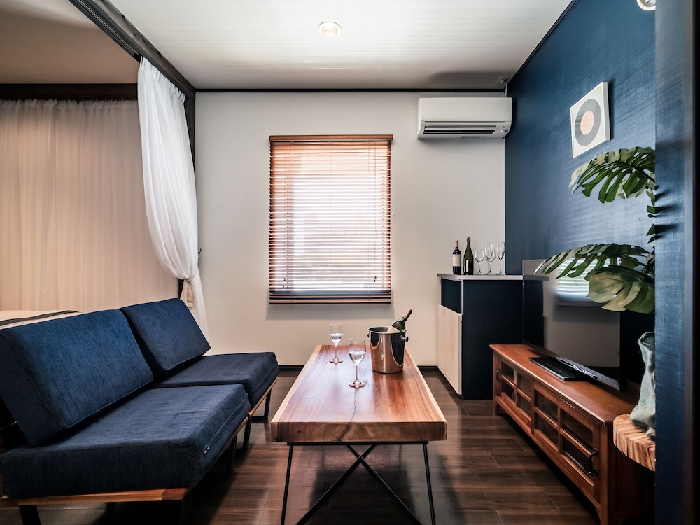 the beach terrace hotel ao ishigaki