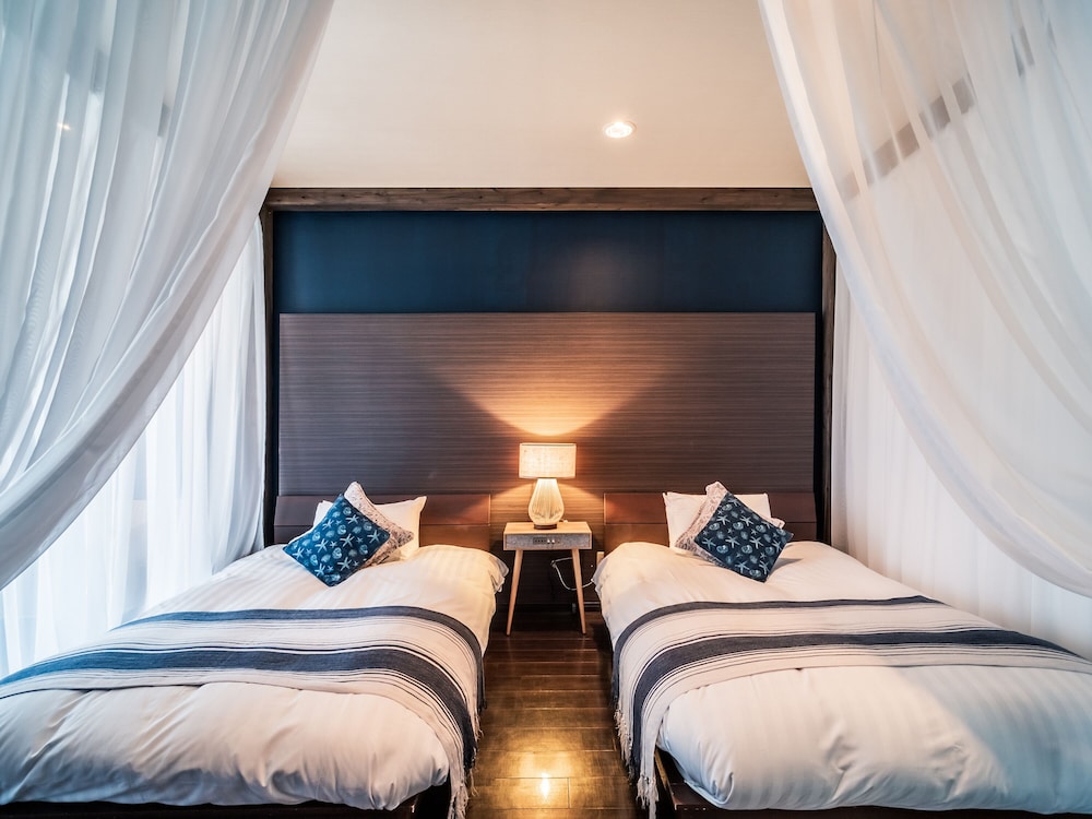 the beach terrace hotel ao ishigaki