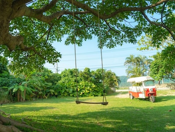 the beach terrace hotel ao ishigaki