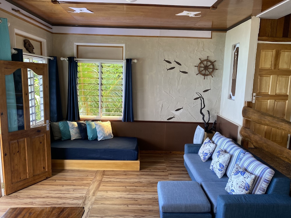 mouggae blues villas