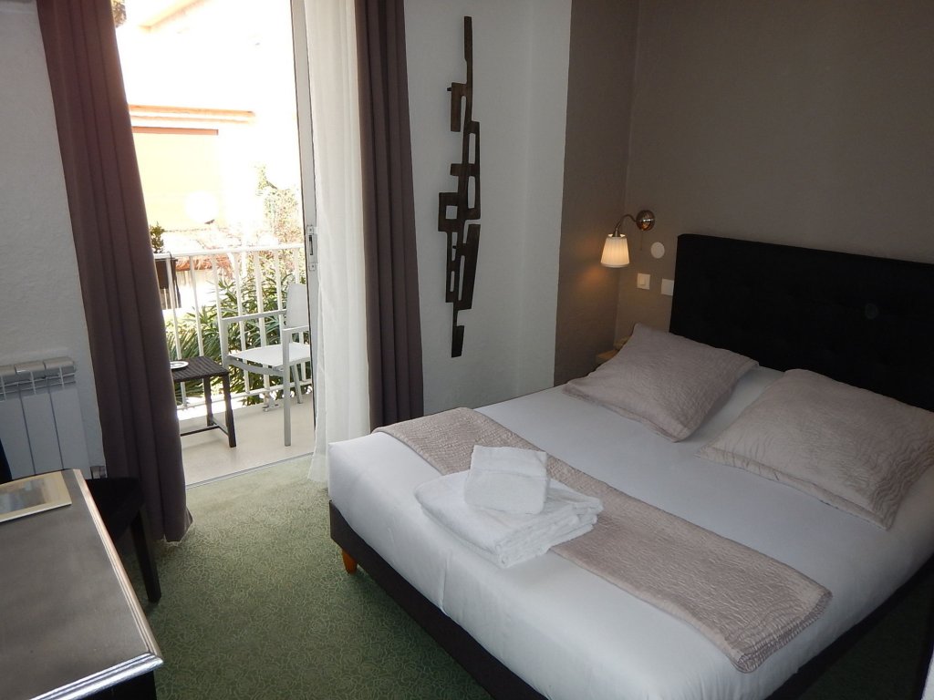 hotel miramar cap dantibes