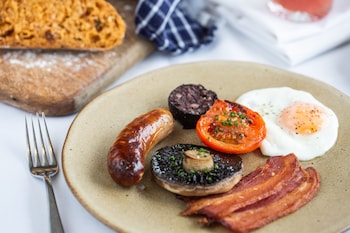 Hogarths Hotel,Birmingham>>Astwood Bank,4 star