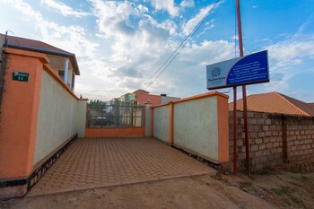 twinview apartments