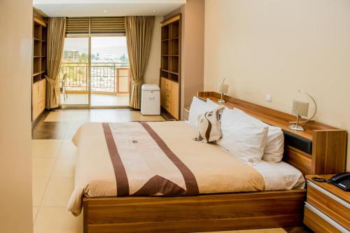 rohi apartments