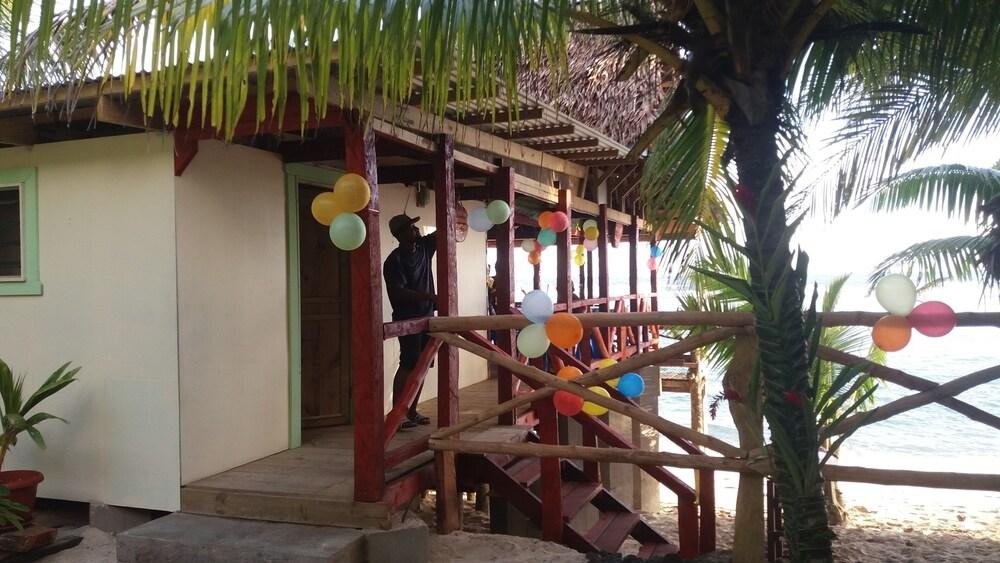 faofao beach fales