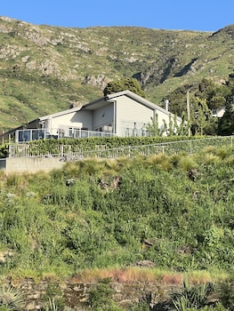 lyttelton boatique house