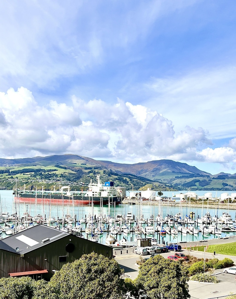 lyttelton boatique house