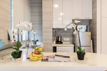 thanksgiving serviced residence sg clean
