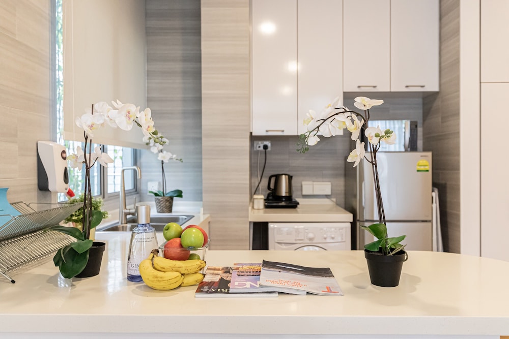 thanksgiving serviced residence sg clean
