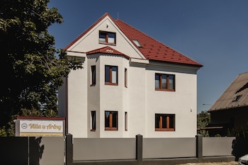 Vila U Areny,Ceska 1124/33,3 star