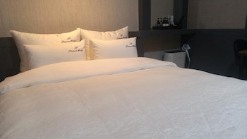 prince hotel