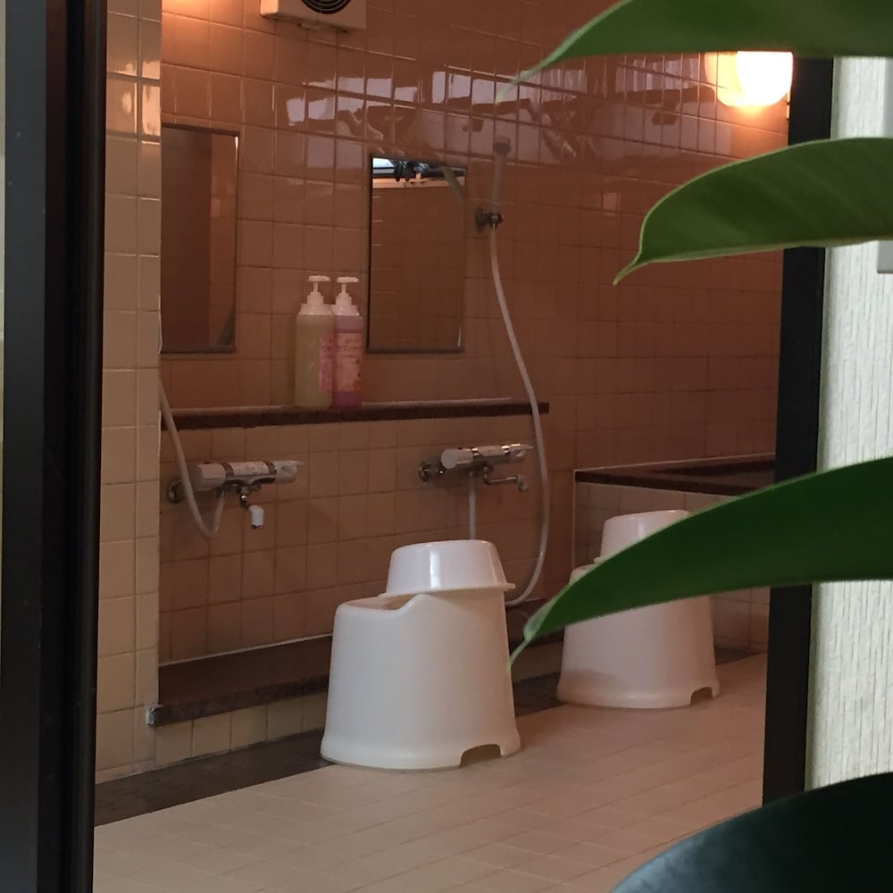 tandk hostel kobe sannomiya east