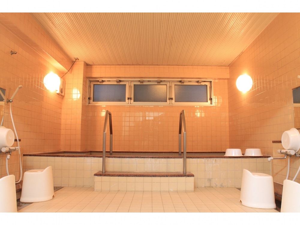 tandk hostel kobe sannomiya east