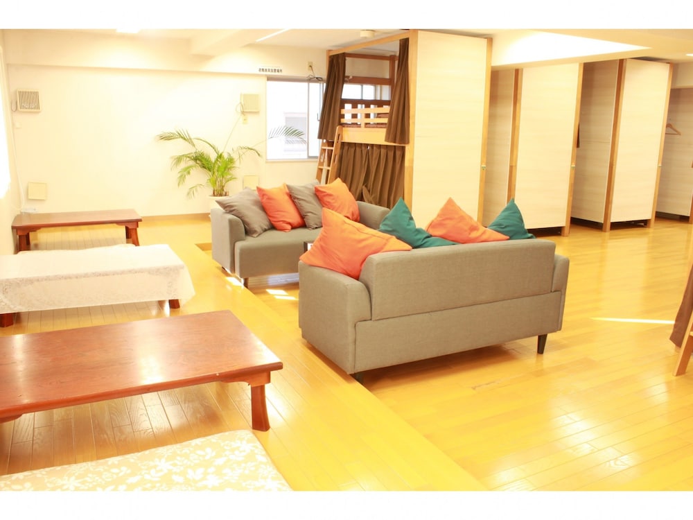 tandk hostel kobe sannomiya east