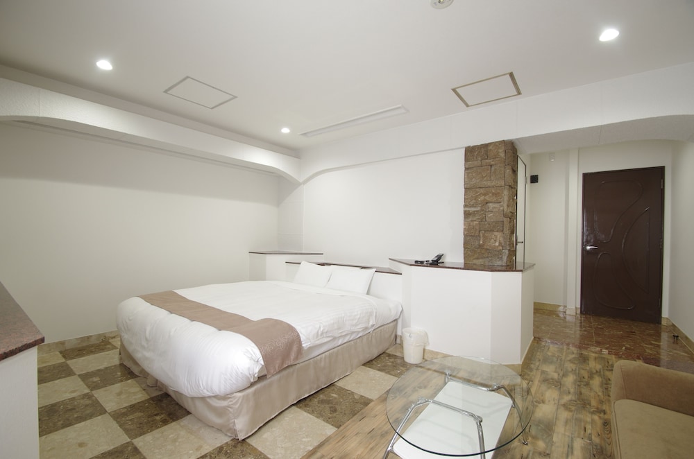 hotel imalle yokohama isezakicho hostel