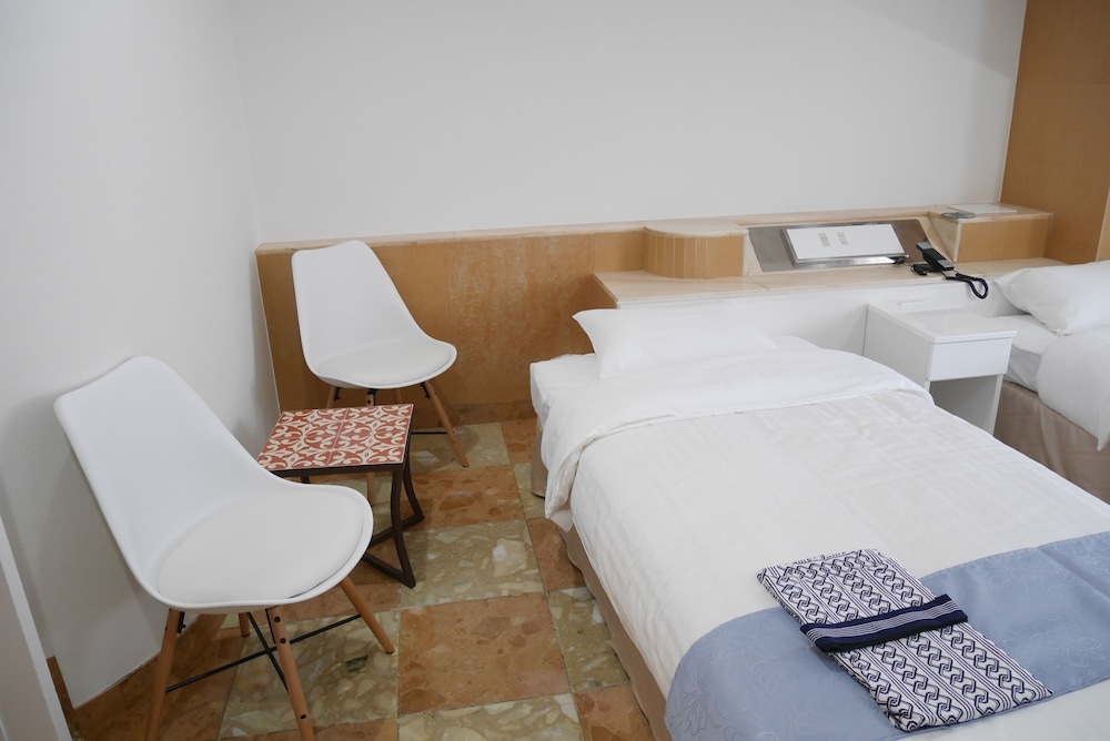 hotel imalle yokohama isezakicho hostel