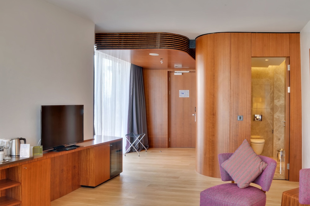 Hotel-Img
