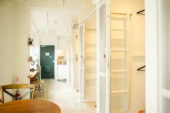 route cafe and petit hostel