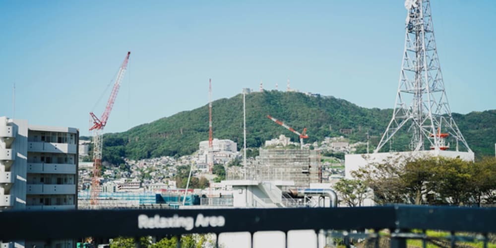 route cafe and petit hostel