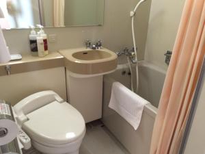 hotel crown hills takaoka