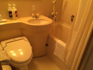 hotel crown hills takaoka