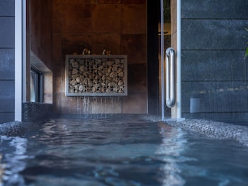 yufuin luxury villa zakuro