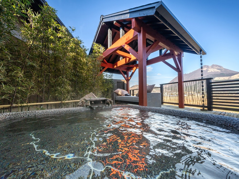 yufuin luxury villa zakuro