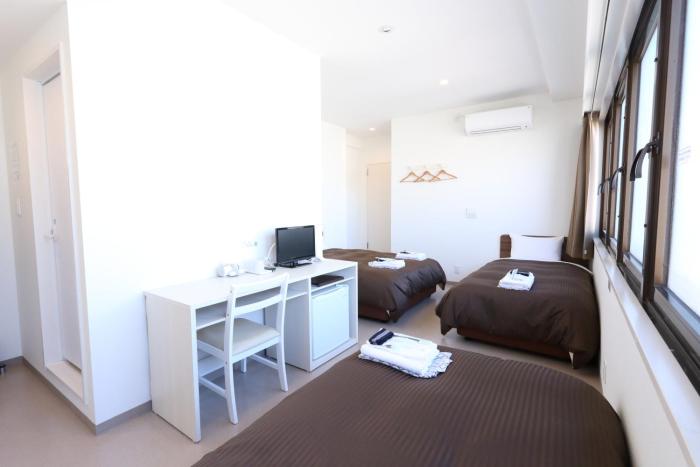 oak hotel edo hostel