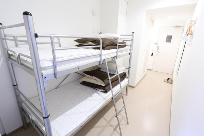 oak hotel edo hostel