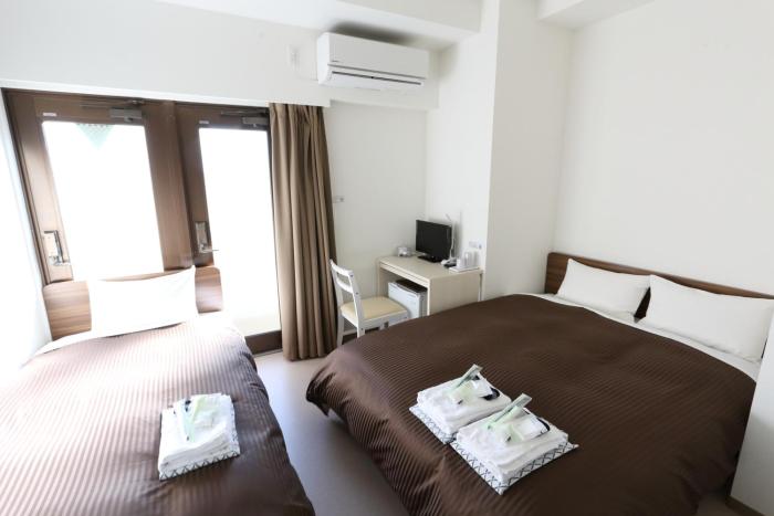 oak hotel edo hostel