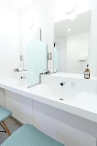 oak hotel edo hostel