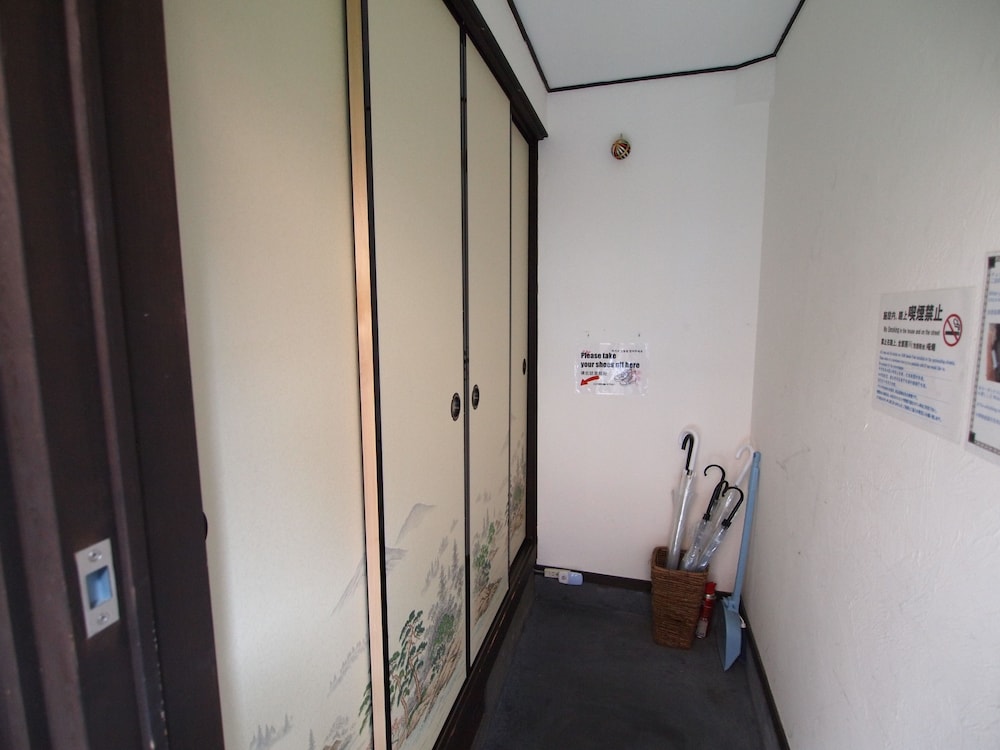 guest house connection karasuma gojo