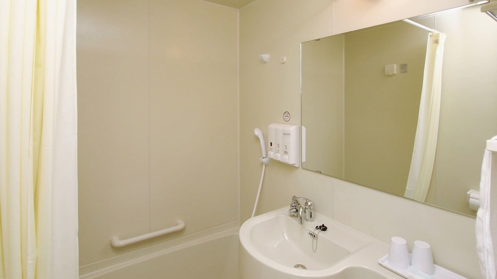 toyoko inn kintetsu yokkaichi eki kita guchi