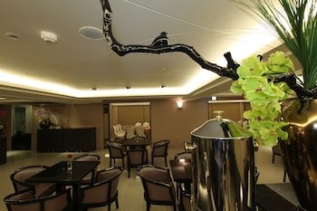 nest hotel