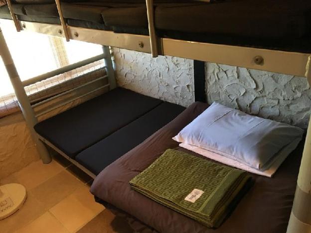 taketomijima guesthouse and jetaime hostel