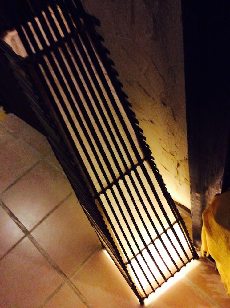 taketomijima guesthouse and jetaime hostel