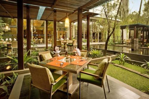 hilton bandung